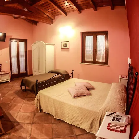 Ciociaro  Il Colle  Ristorante Alloggio per agriturismo *